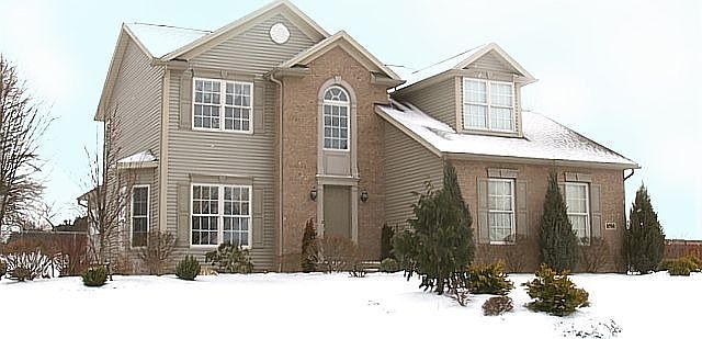 Stately 3 Bdrm Colonial