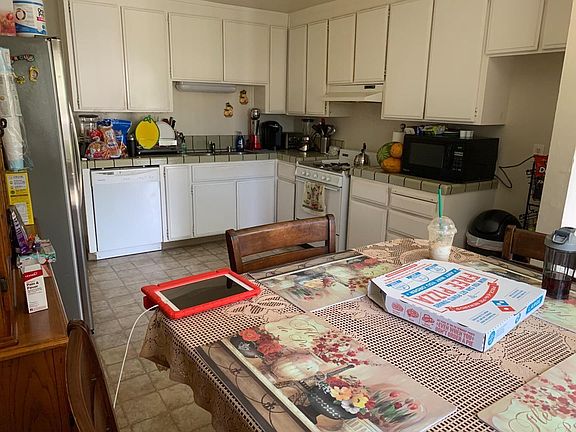 4th image of 890 El Cerrito Way