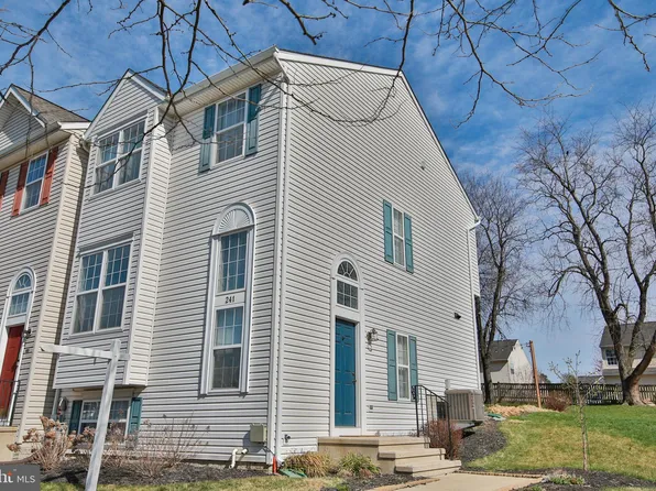 241 Lodestone Ct, Westminster, MD 21158