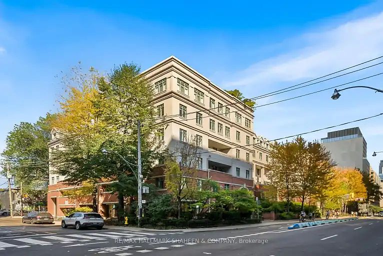 1st image of 500 Richmond St W #331