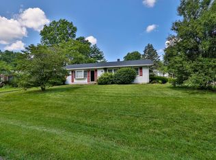 9197 Long Ln, Cincinnati, OH 45231