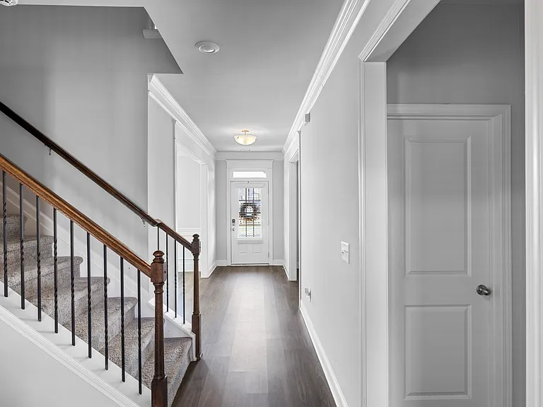 Foyer view from greater room