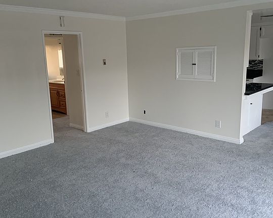 3rd image of 2940 W Carson St Unit 225