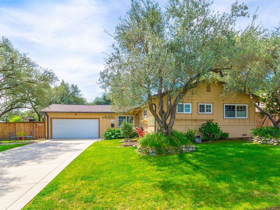 1st image of 7940 Amalfi Way