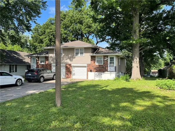 226 & 228 N Huttig Ave, Independence, MO 64053