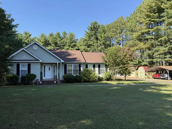 3967 Heights School Rd, Pamplin, VA 23958