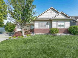 2909 N Rough Creek Rd, Derby, KS 67037