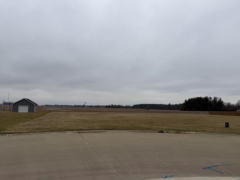 1st image of 2215 Deer Run Ct