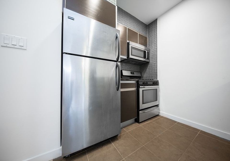 2nd image of 392 Atlantic Ave APT 201