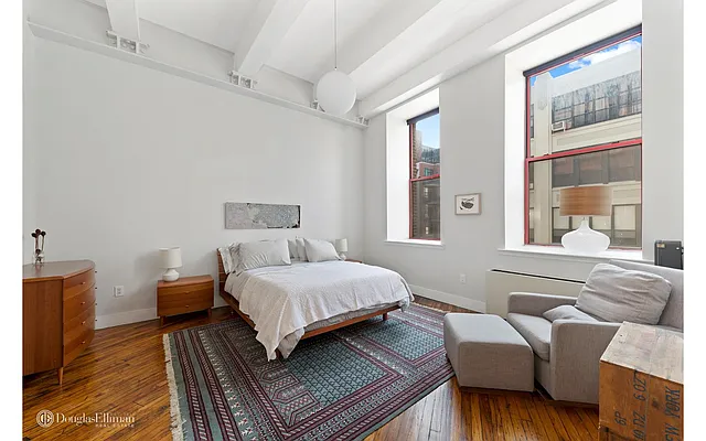 Rented by Douglas Elliman | media 17