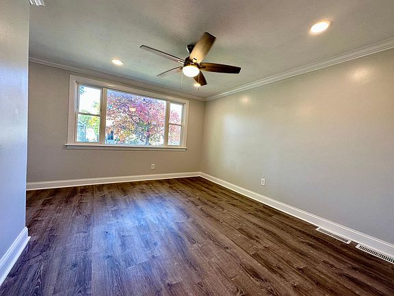 3rd image of 5239 W Strong St Unit 1