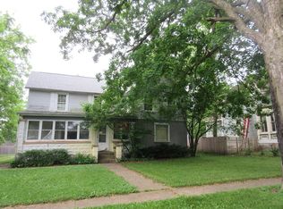 328 E High St, Sycamore, IL 60178