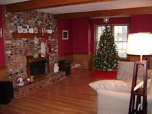 Colonial Living Room