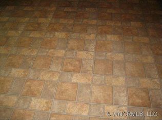 43 Sarah Ln, Etowah, NC 28729