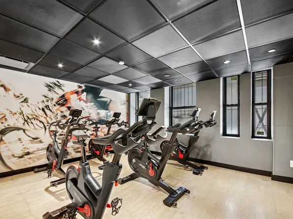 160 East 48th Street image 13 of 20