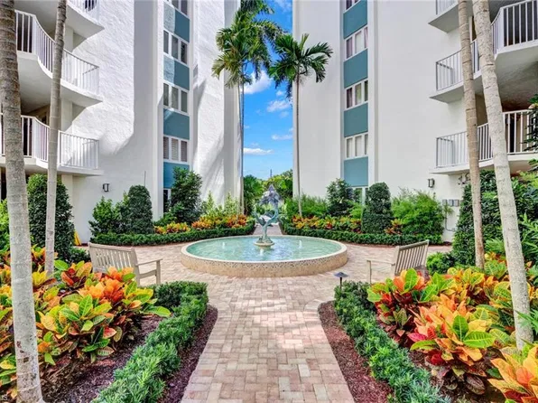 1300 Gulf Shore BLVD N #110, NAPLES, FL 34102