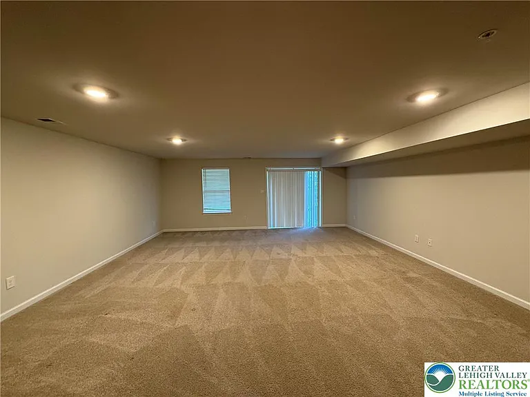 1047 Turnstone Dr — Photo 17