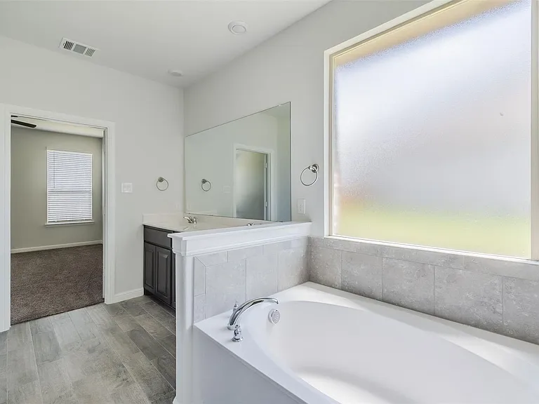 1343 Fox Hollow Rd — Photo 21