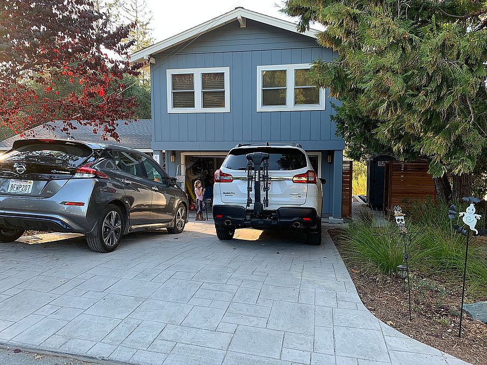 1st image of 610 Pinecone Dr