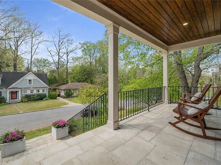 1381 Wessyngton Rd NE — Photo 7