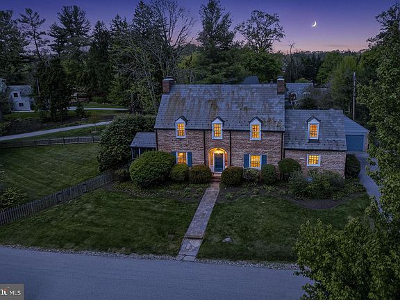 2nd image of 1104 Harriton Rd
