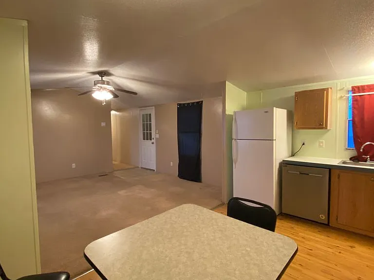 109 S Cedar Ave #2 — Photo 2