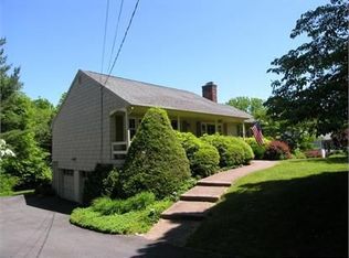33 Spruce Run Rd, Clinton, NJ 08809