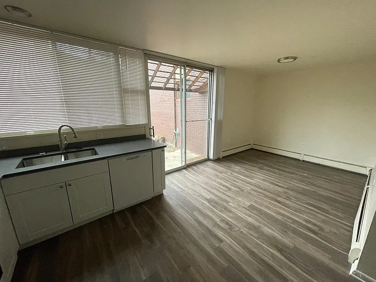 4550 Laguna Pl #102 — Photo 8