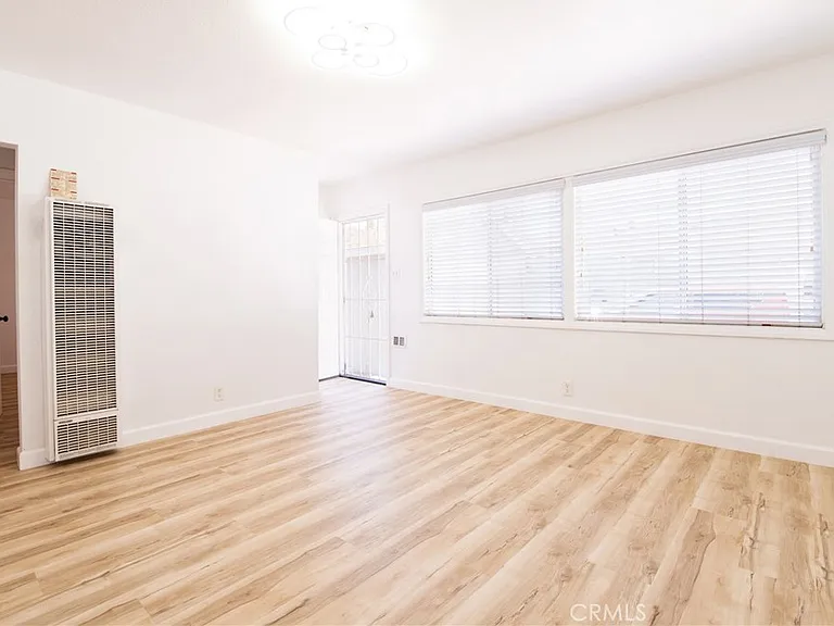 3249 W 134th St — Photo 5