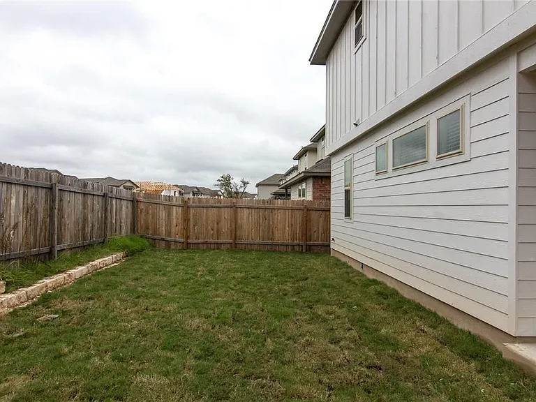 3240 E Whitestone Blvd #85 — Photo 37