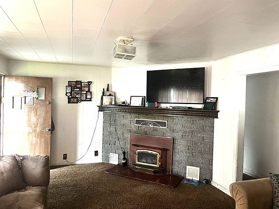 3rd image of 257 Farrar Dr