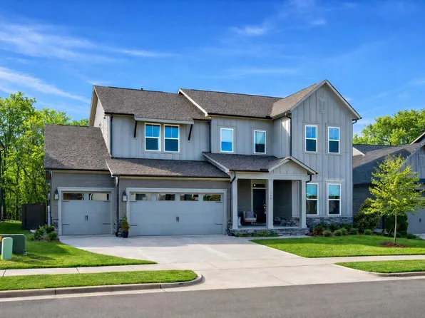 102 Serendipity Dr, Fuquay Varina, NC 27526