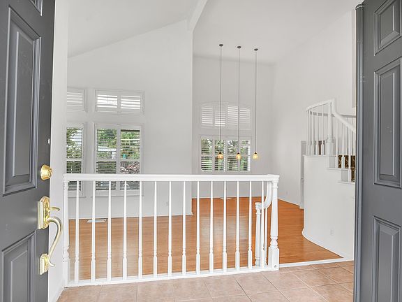 5th image of 5460 Azure Ct