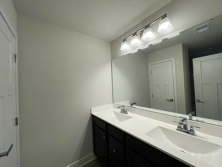 121 Grand Palm Ln — Photo 10