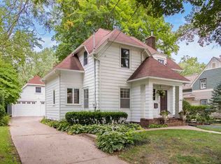 414 Magowan Ave, Iowa City, IA 52246