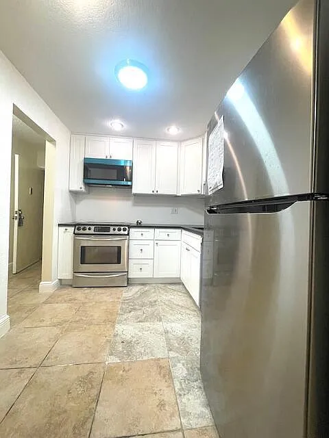 Heritage Circle Condominium — Photo 4