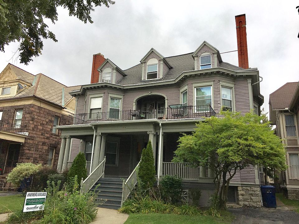 1st image of 409 Richmond Ave