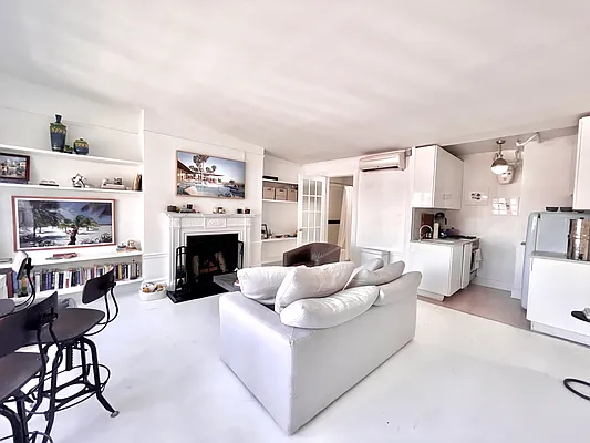 Rented by Compass | media 17