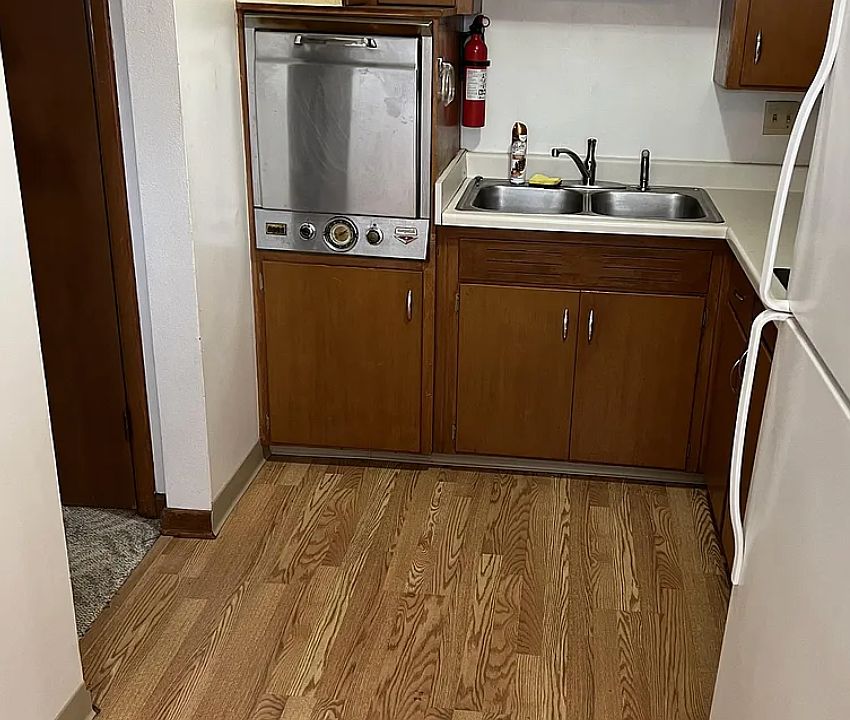 1st image of 1617 A Ave NE Unit C