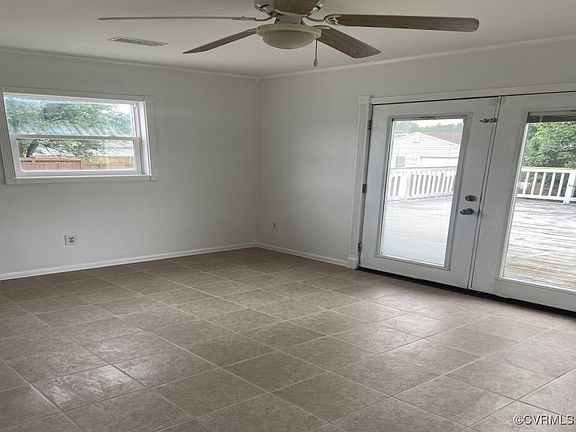 4th image of 6467 Lakevista Dr