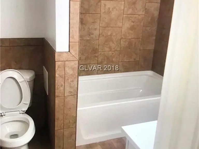 205 E Harmon Ave #219 — Photo 4
