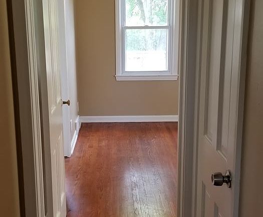 5th image of 21210 Beechwood Ave