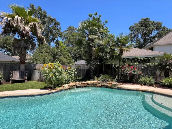 30707 Melcrest Estates Dr, Spring, TX 77386