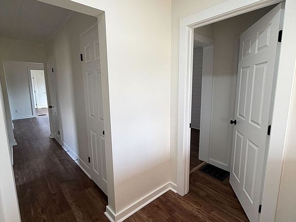 2nd image of 236 Lakeview Dr