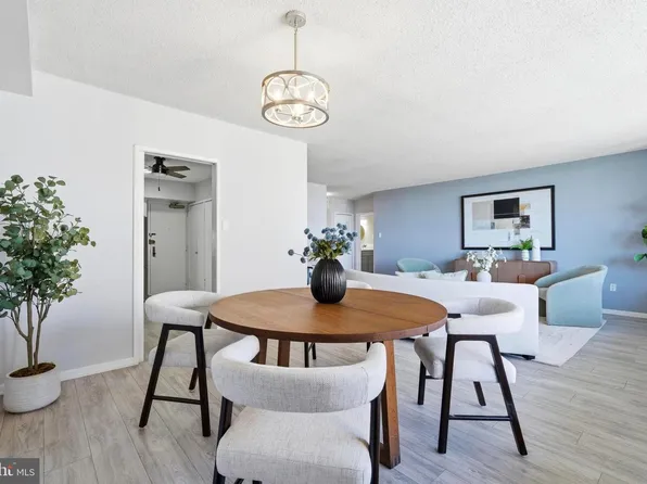 3705 S George Mason Dr APT 1203S, Falls Church, VA 22041