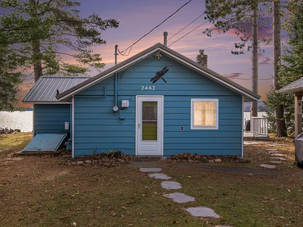 2462 Lakeview Ave, Lewiston, MI 49756