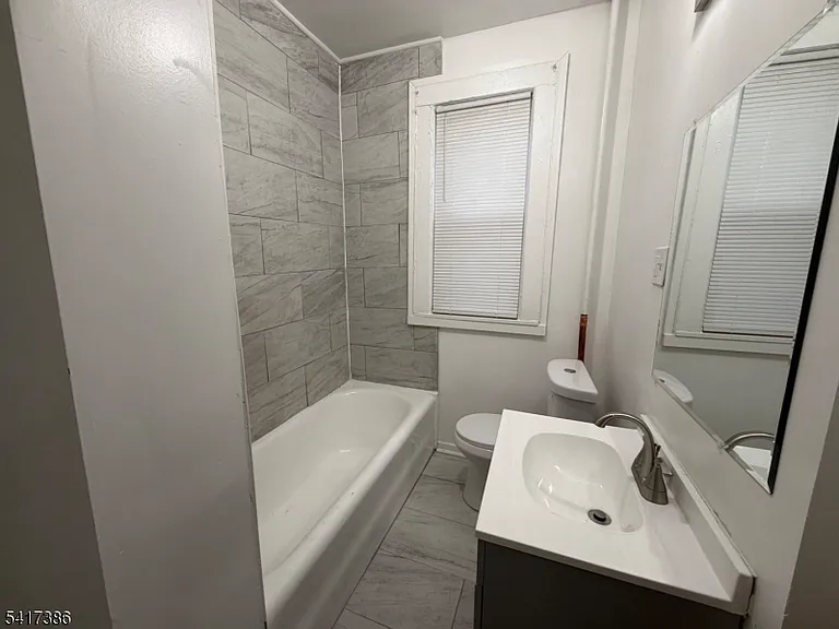 205 Chancellor Ave #1 — Photo 11