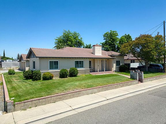 2nd image of 2212 Vine Ave