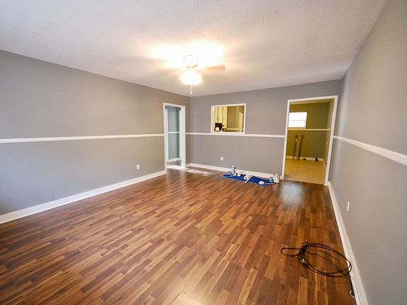 5th image of 250 Alan Dr