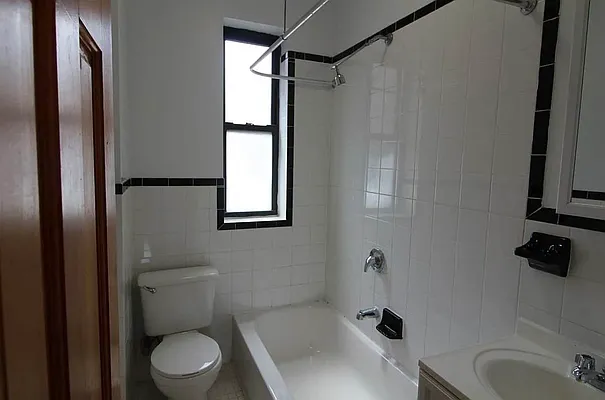 Rented by Voro New York | media 8